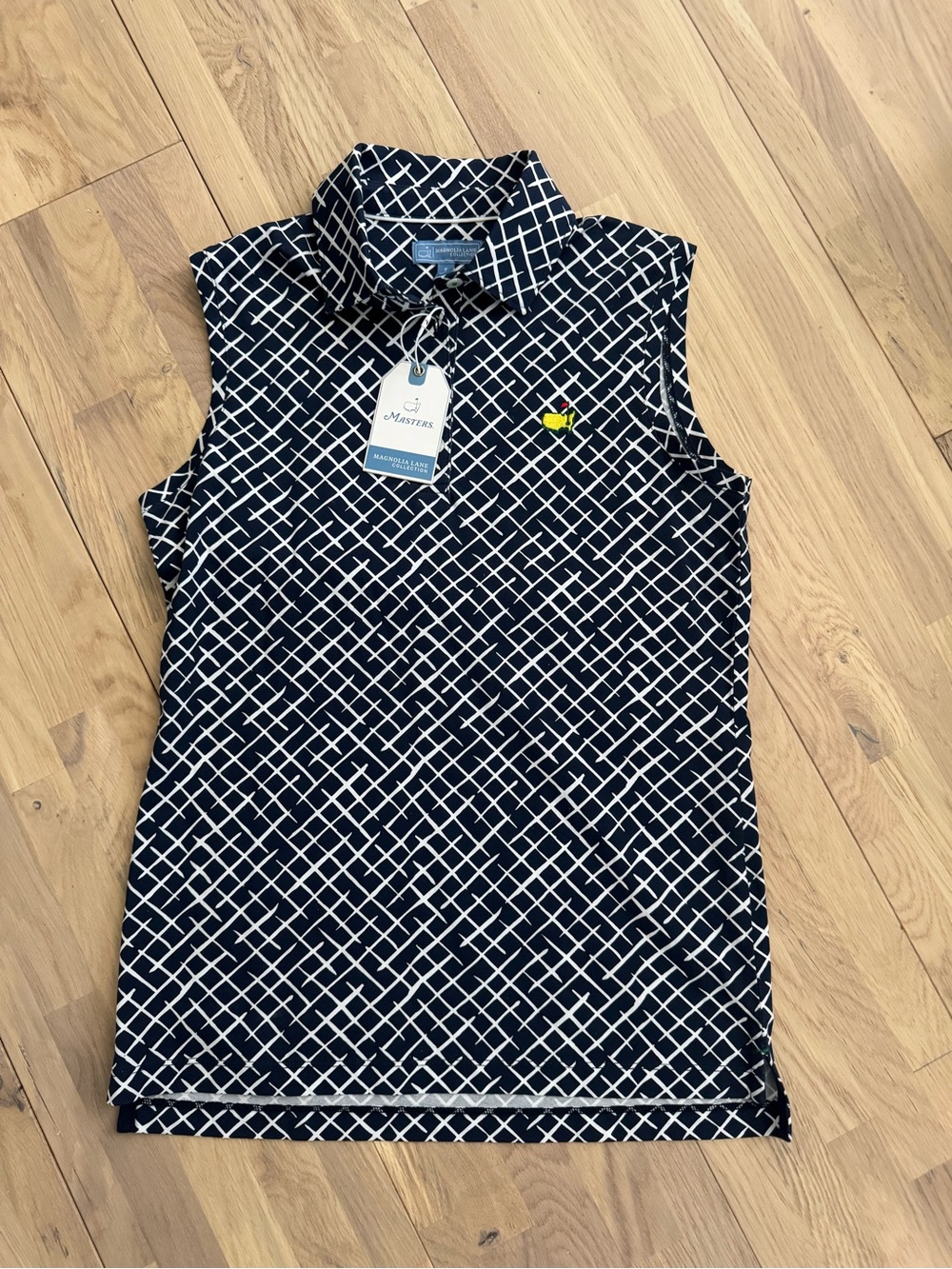 MASTERS Magnolia Sleeveless Collared Tank in Navy and White Lattice